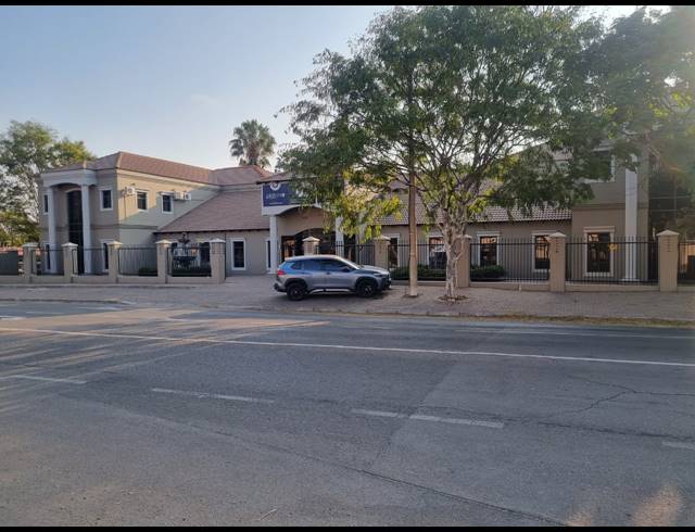 780M² BUSINESS FOR SALE IN BO-DORP
